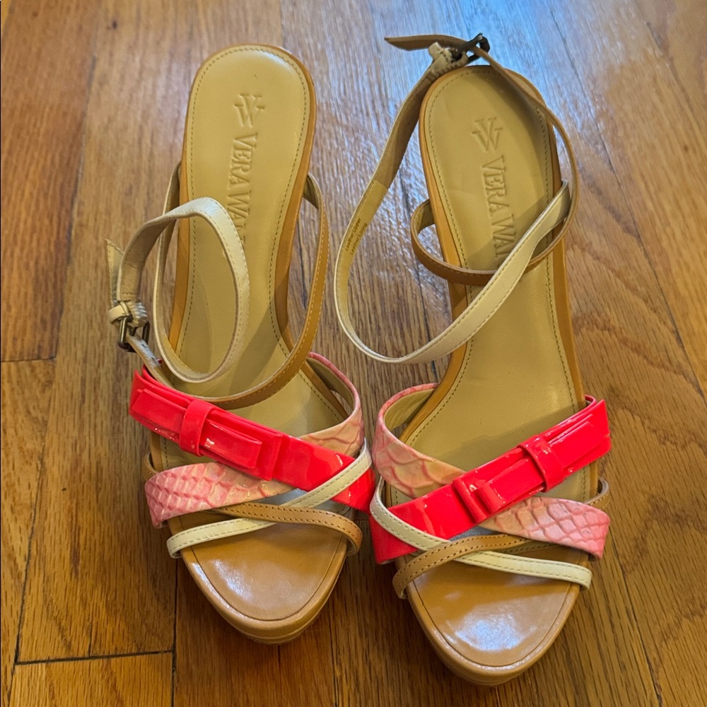 Vera Wang Sandals with Fuchsia and Beige Straps